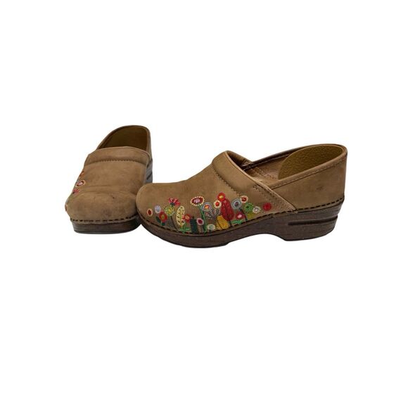 Dansko European Women's Tan Brown Earth-Toned Floral Embroidered Clogs Size 38 - Picture 13 of 14